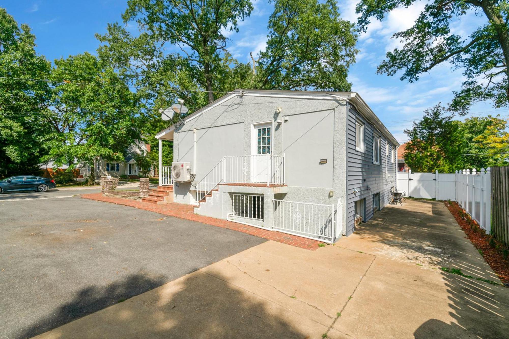 Escape To Our Cozy 3 Bed Rm 2 Bath Unit In Alexandria Va Vila Exterior foto